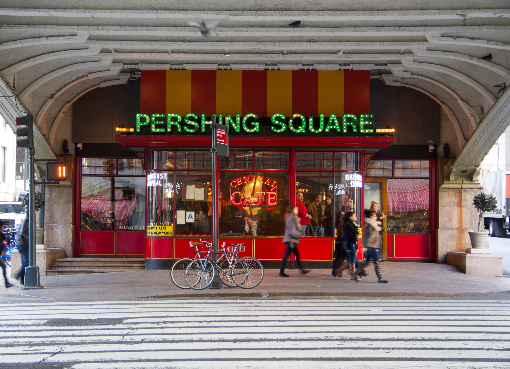 Pershing-Square-Cafe-New-York-City