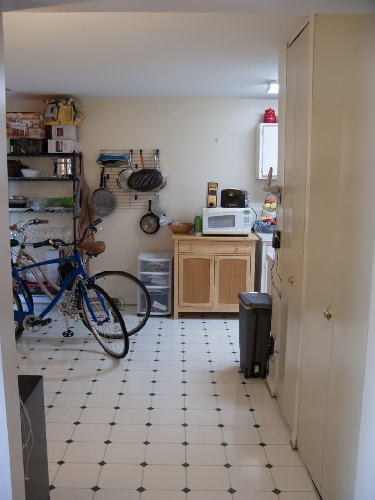 Kitchen entry from hallway before