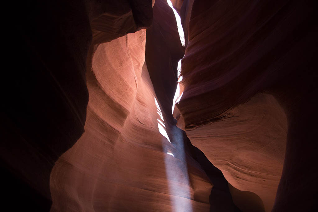 Sunlight beam in Upper Antelope Canyon | Page, Arizone