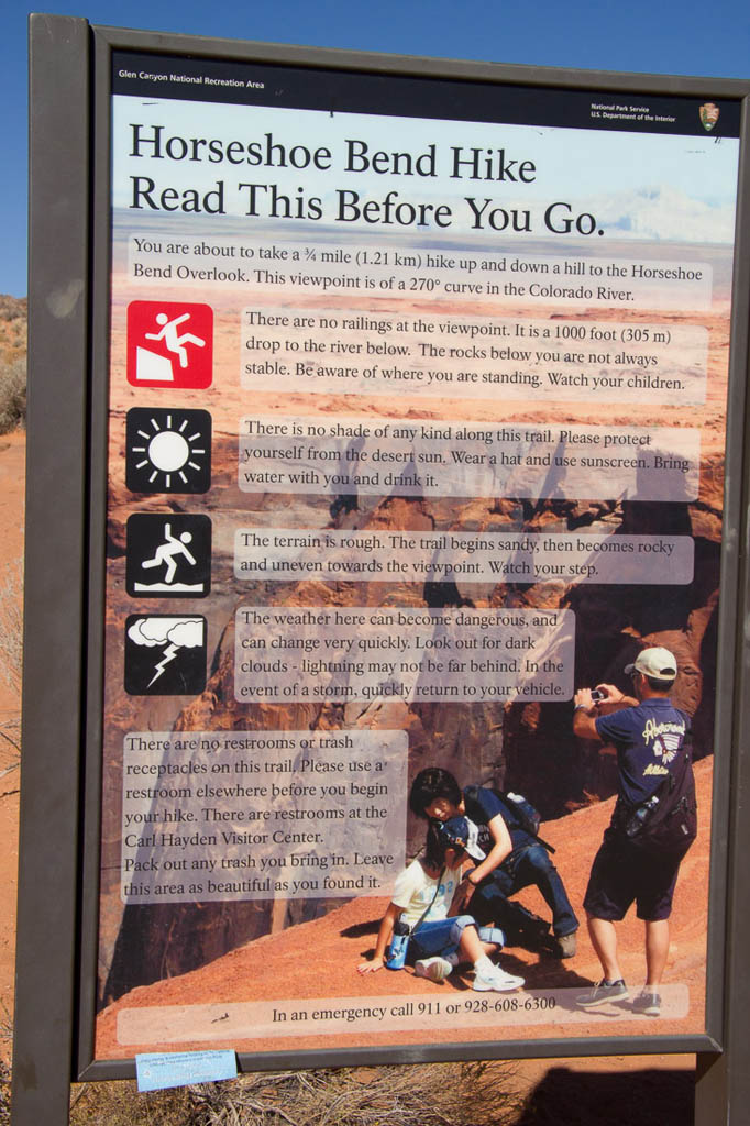 Warning sign at Horseshoe Bend