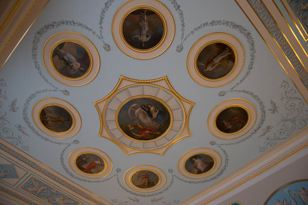 Ceiling with portraits in Catherine Palace