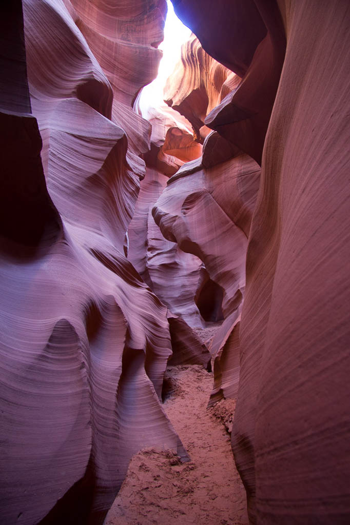 Narrow walls in Lower Antelope Canyon