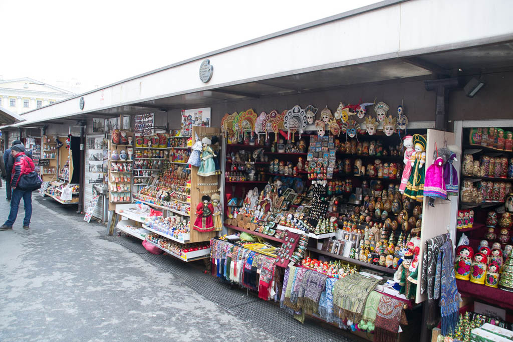 Outdoor market in St. Petersburg