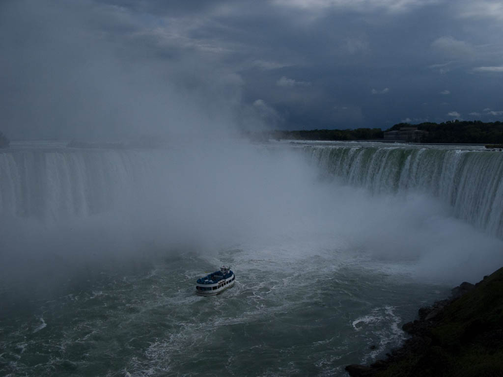 View of the Maid of the Mist boat from the Canadian side