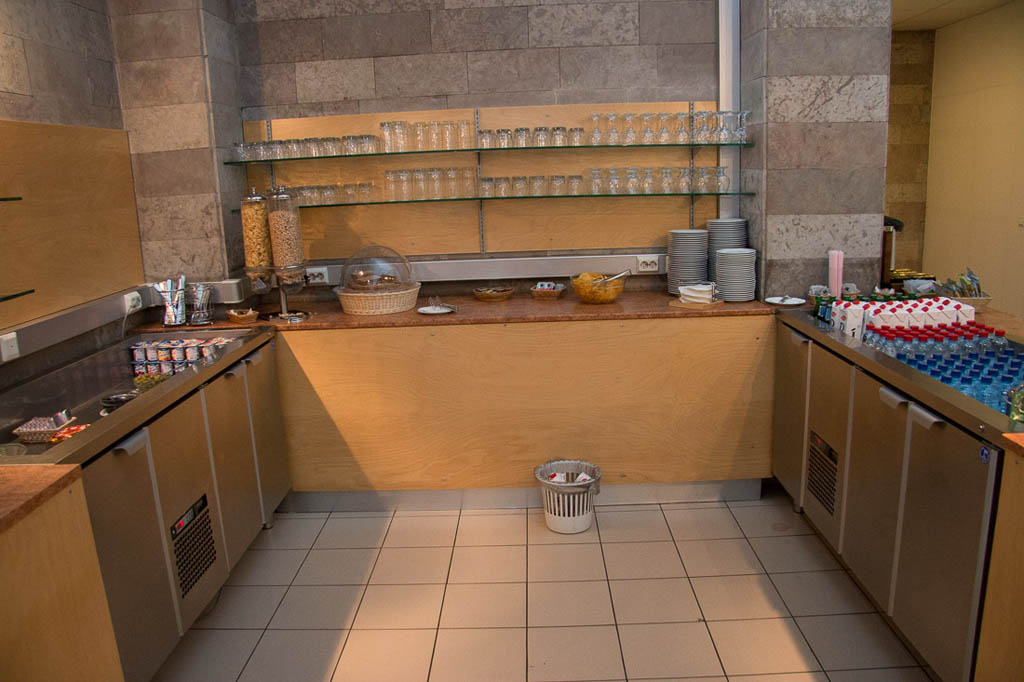 Snacks and Beverage area at Pulkovo Lounge | St. Petersburg, Russia | Prior to departing Air Berlin LED-TXL