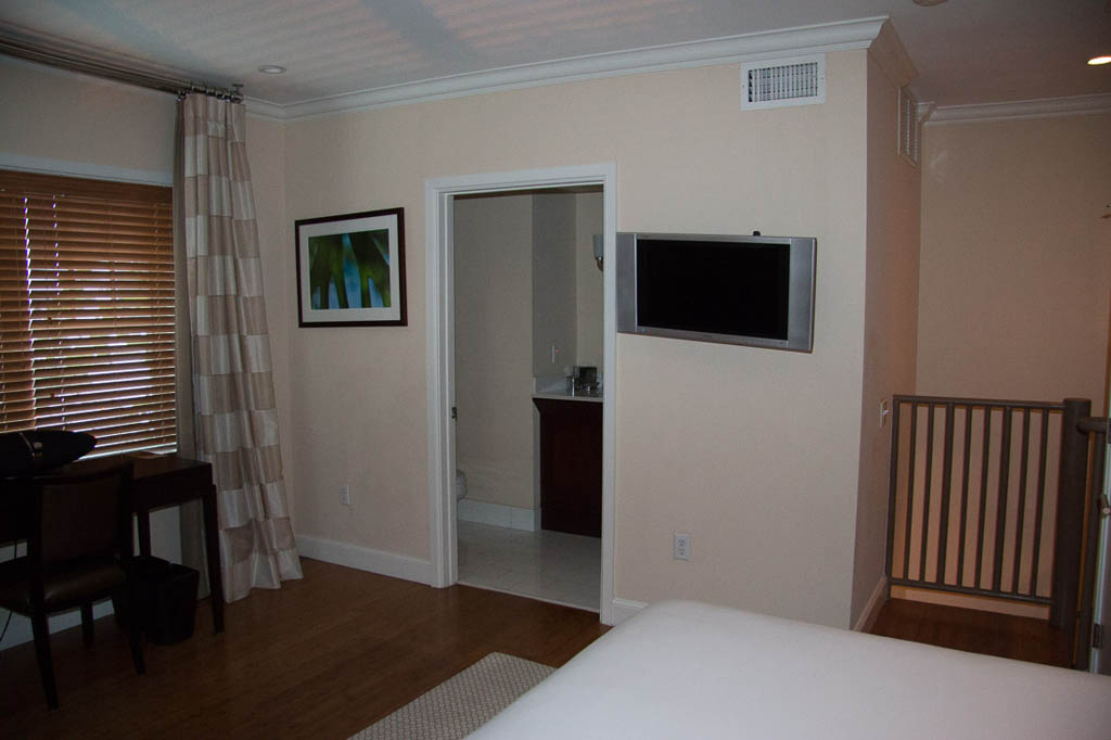 Bedroom area of Manor Villa Suite