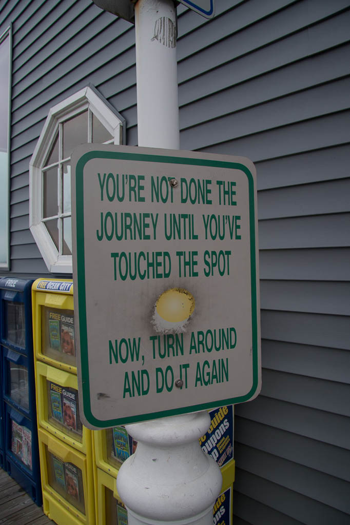 Sign at Ocean City Boardwalk for runners. 