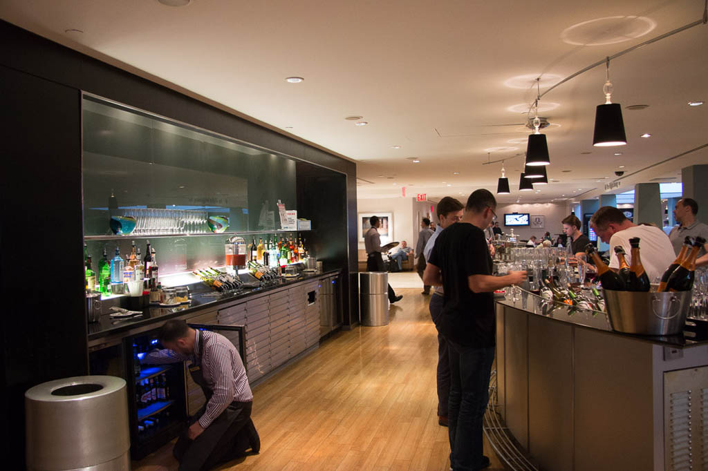 British Airways Business Class Lounge at JFK | Serving Cathay Pacific passengers