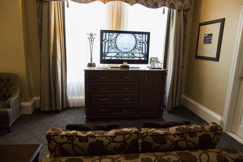 Couch in Hotel Room | Roosevelt Waldorf Astoria