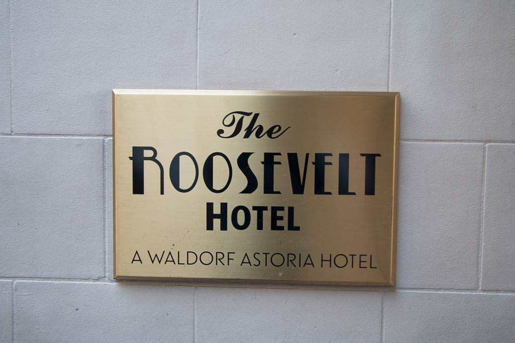 Roosevelt Hotel New Orleans sign