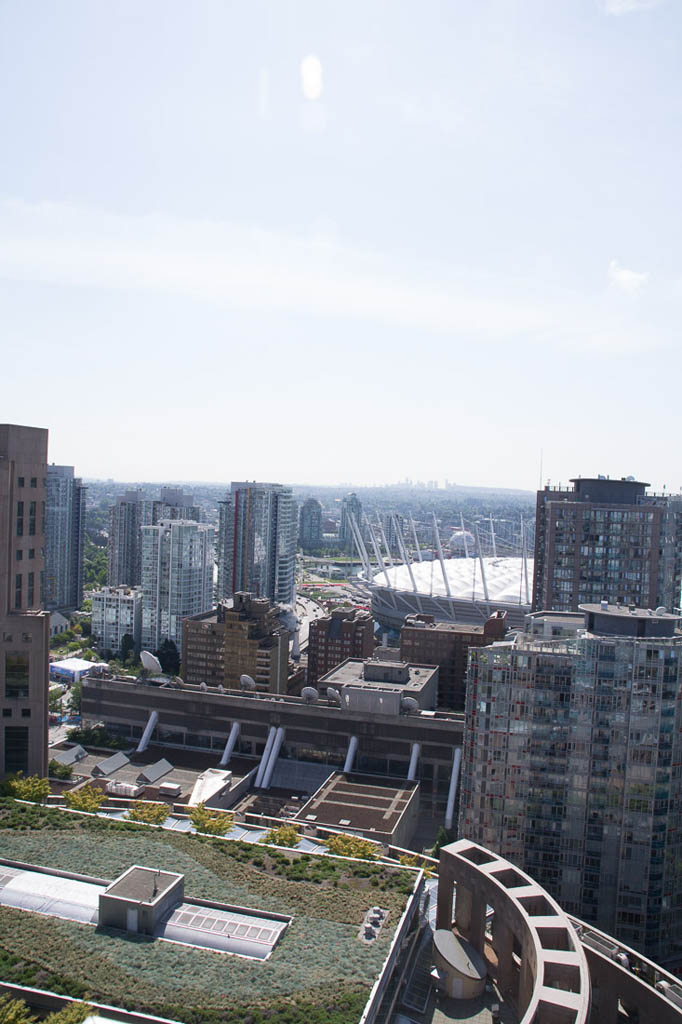 Views of Vancouver at Westin Grand from hotel room balcony