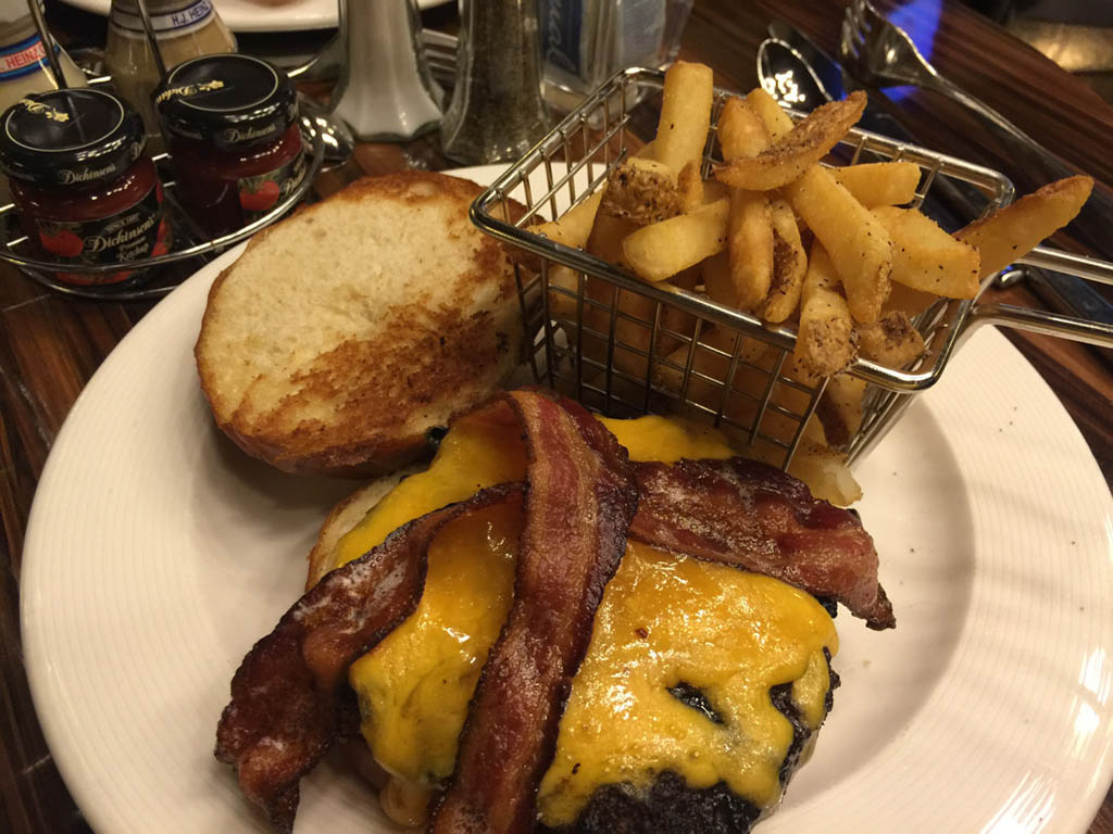 Burgers at Hotel Intercontinental New Orleans