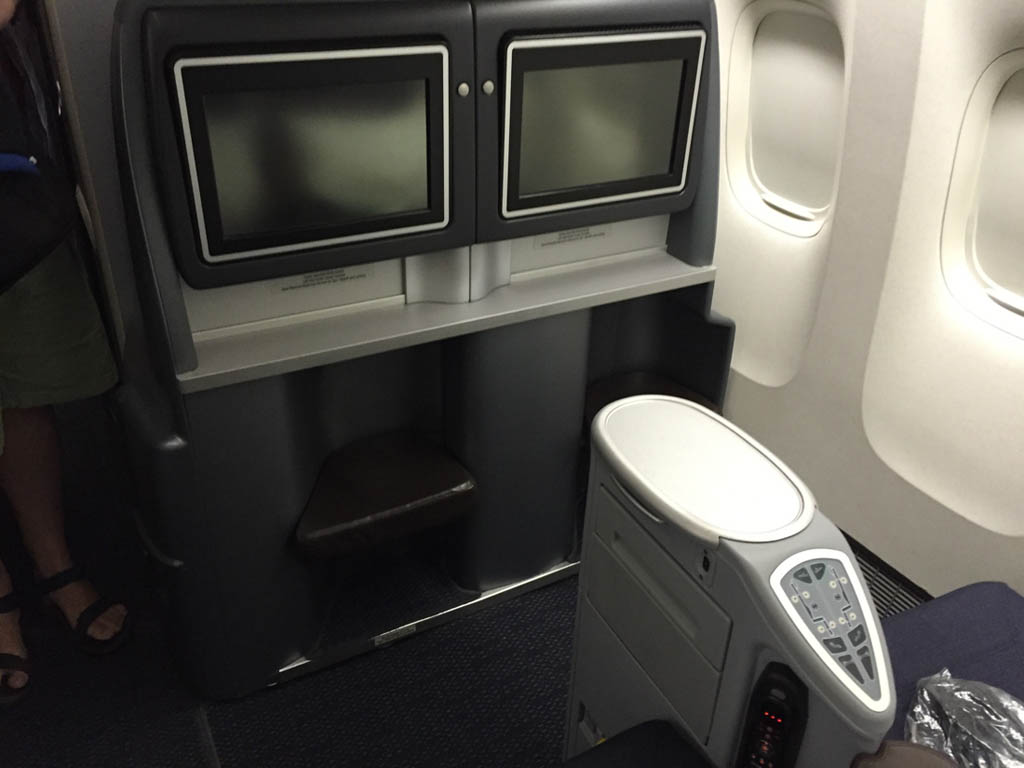 United 757–300 Business Class Seats