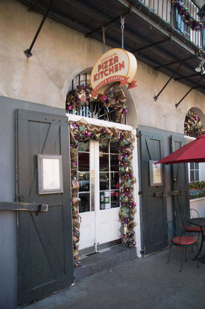 Exterior of Louisiana Pizza Kitchen