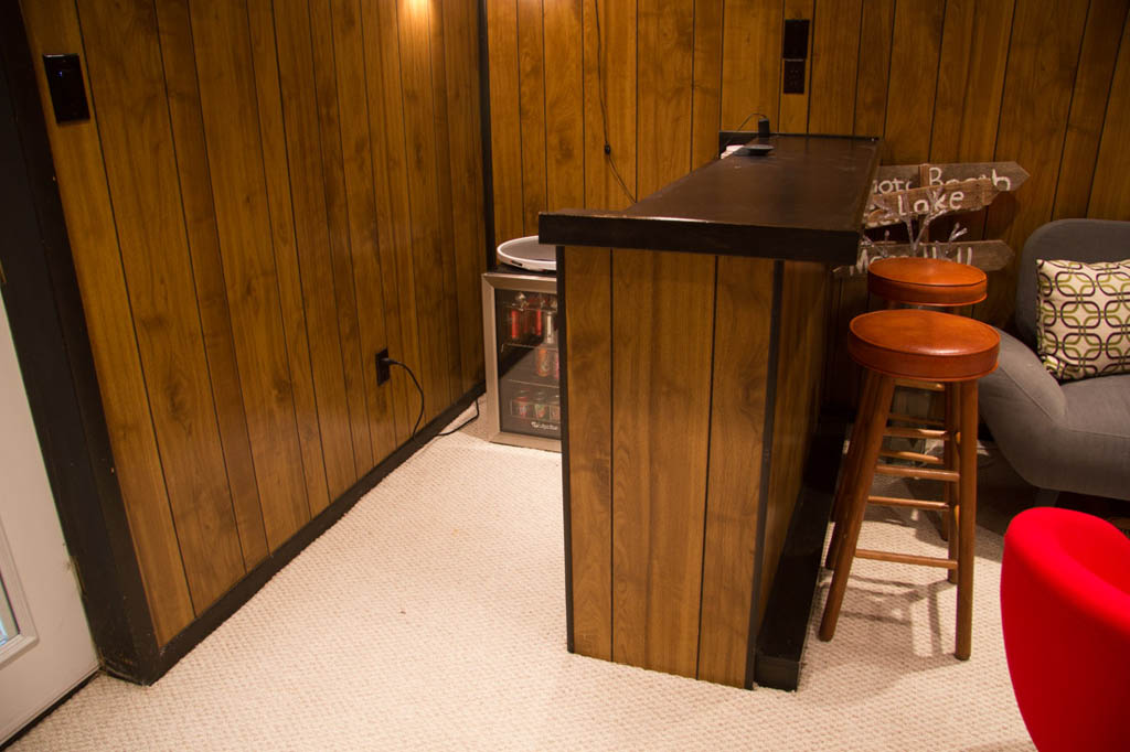 Basement bar - before the renovation