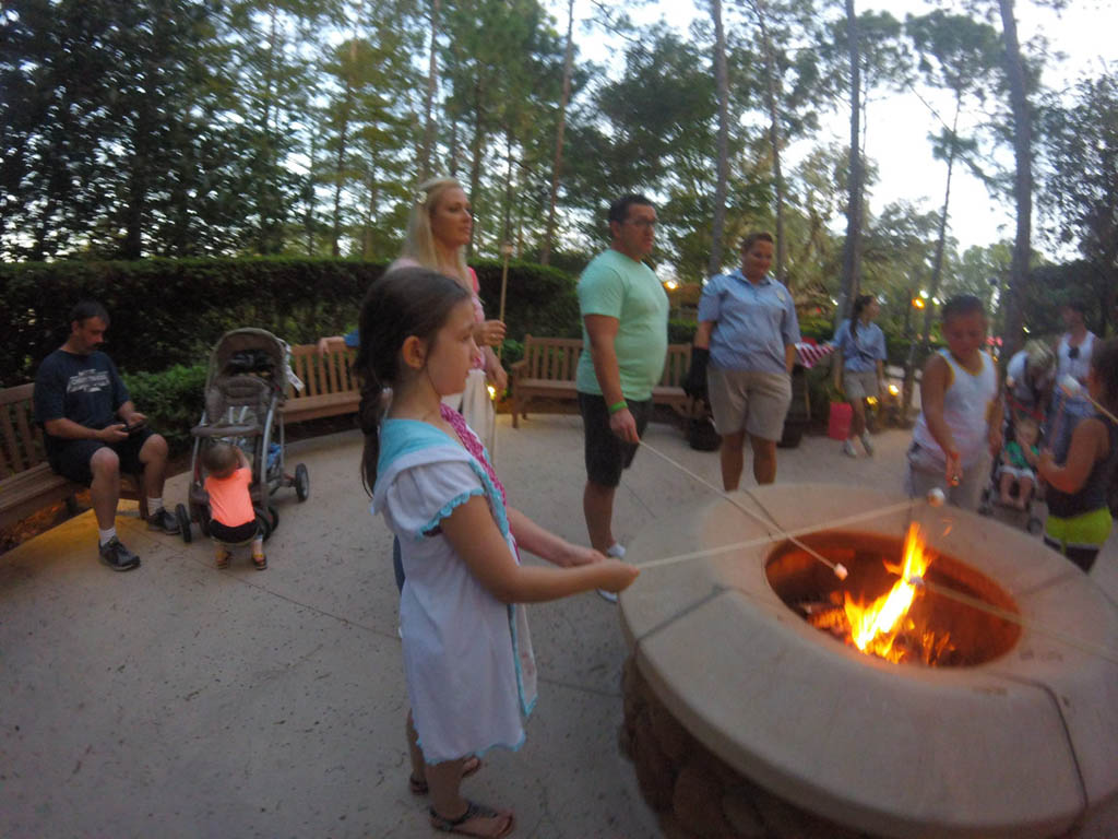 Evening s’mores at Port Orleans Riverside