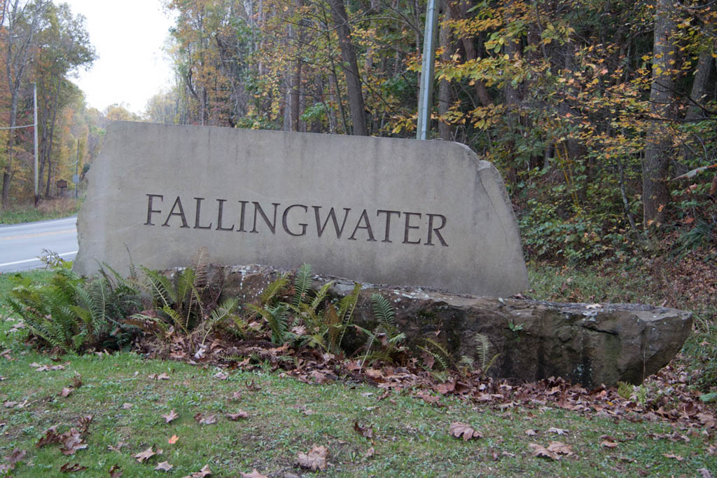 Fallingwater entrance sign from road