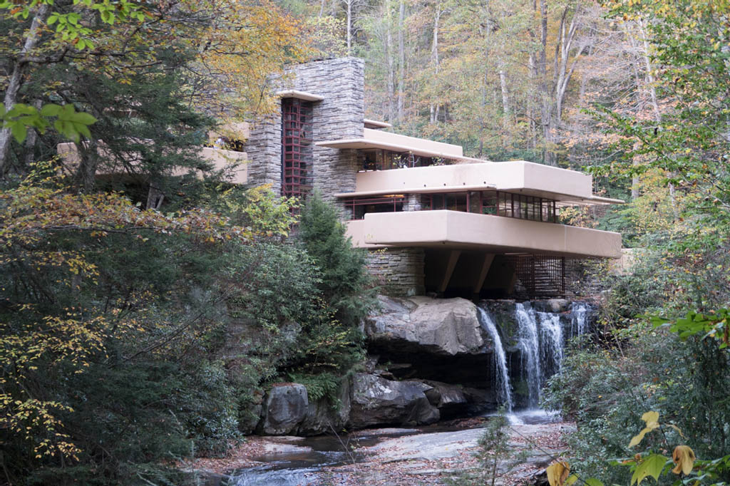 Fallingwater Exterior during tour