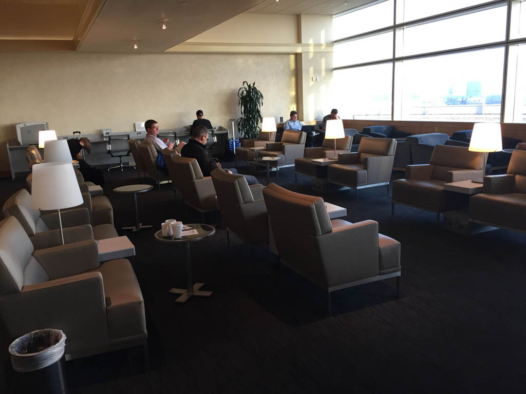 United Business Class Lounge