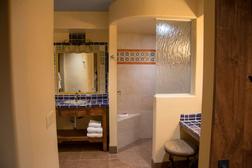 Hacienda del Sol Catalina King bathroom