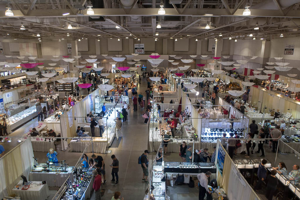 Vendors at Tucson Gem and Mineral Show