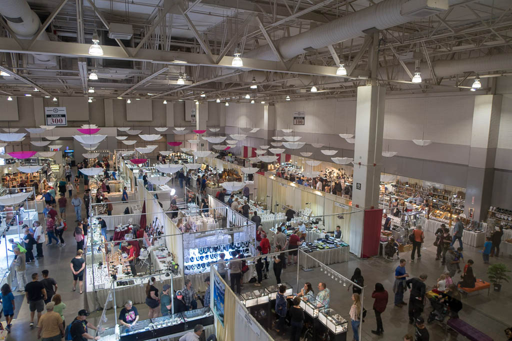 Vendors at Tucson Gem and Mineral Show